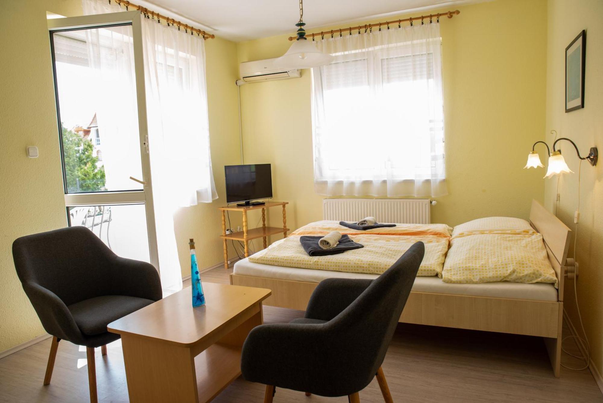 Flora Villa Хевиз Экстерьер фото