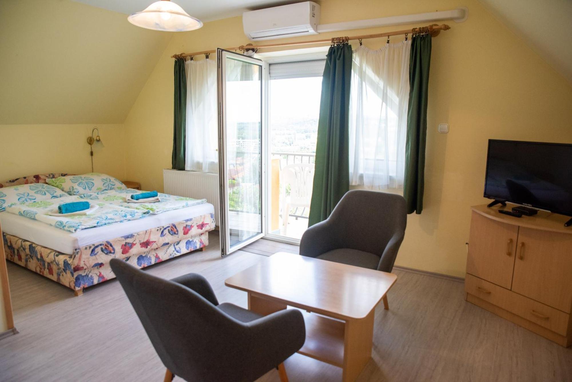Flora Villa Хевиз Экстерьер фото