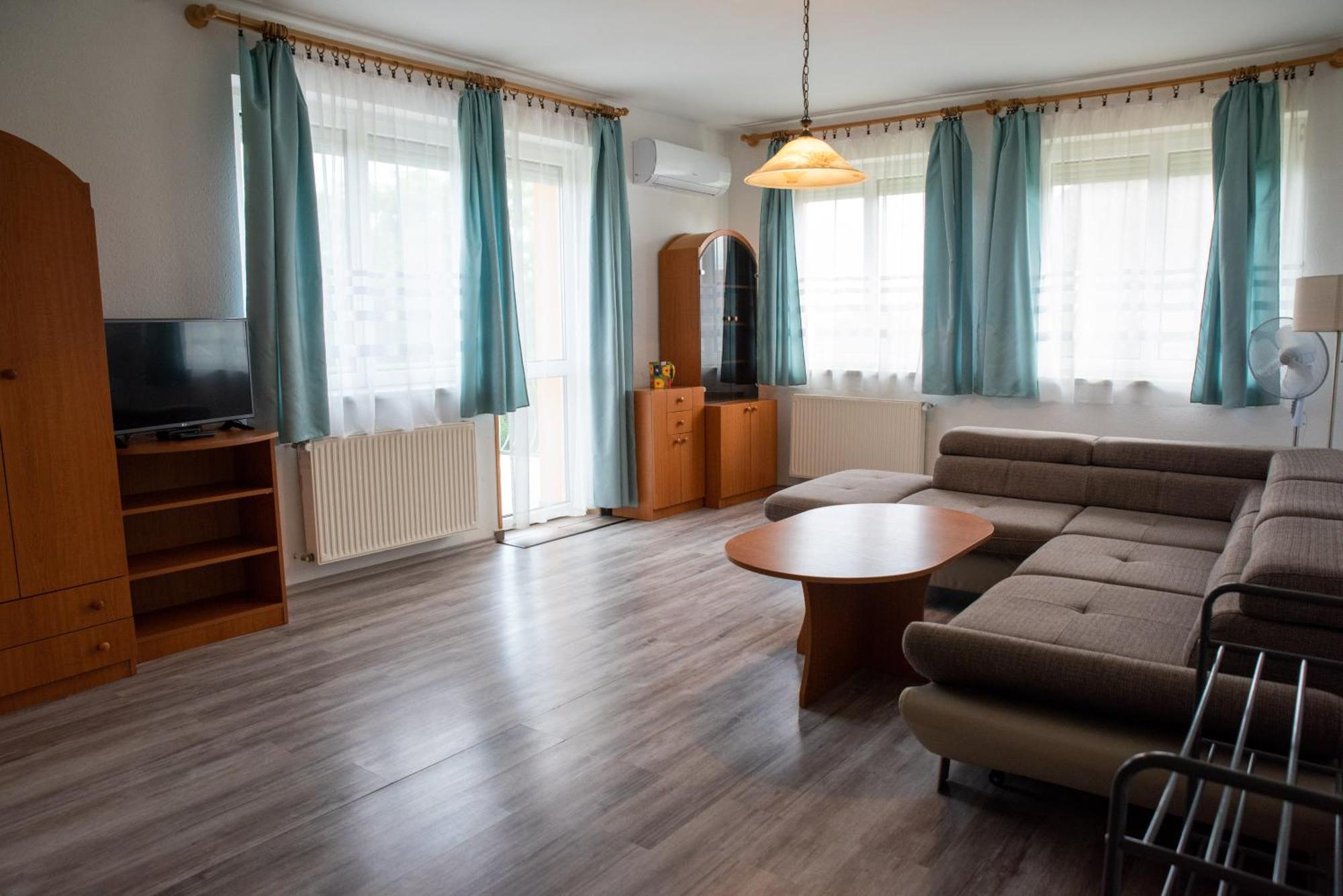 Flora Villa Хевиз Экстерьер фото